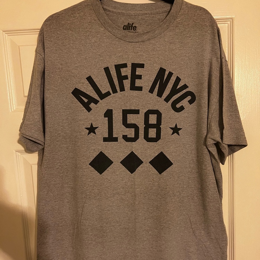 Alife tee